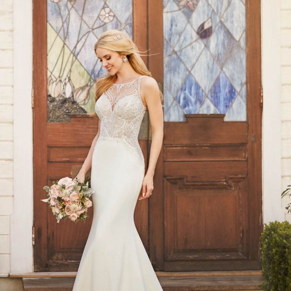 Martina Liana wedding gown